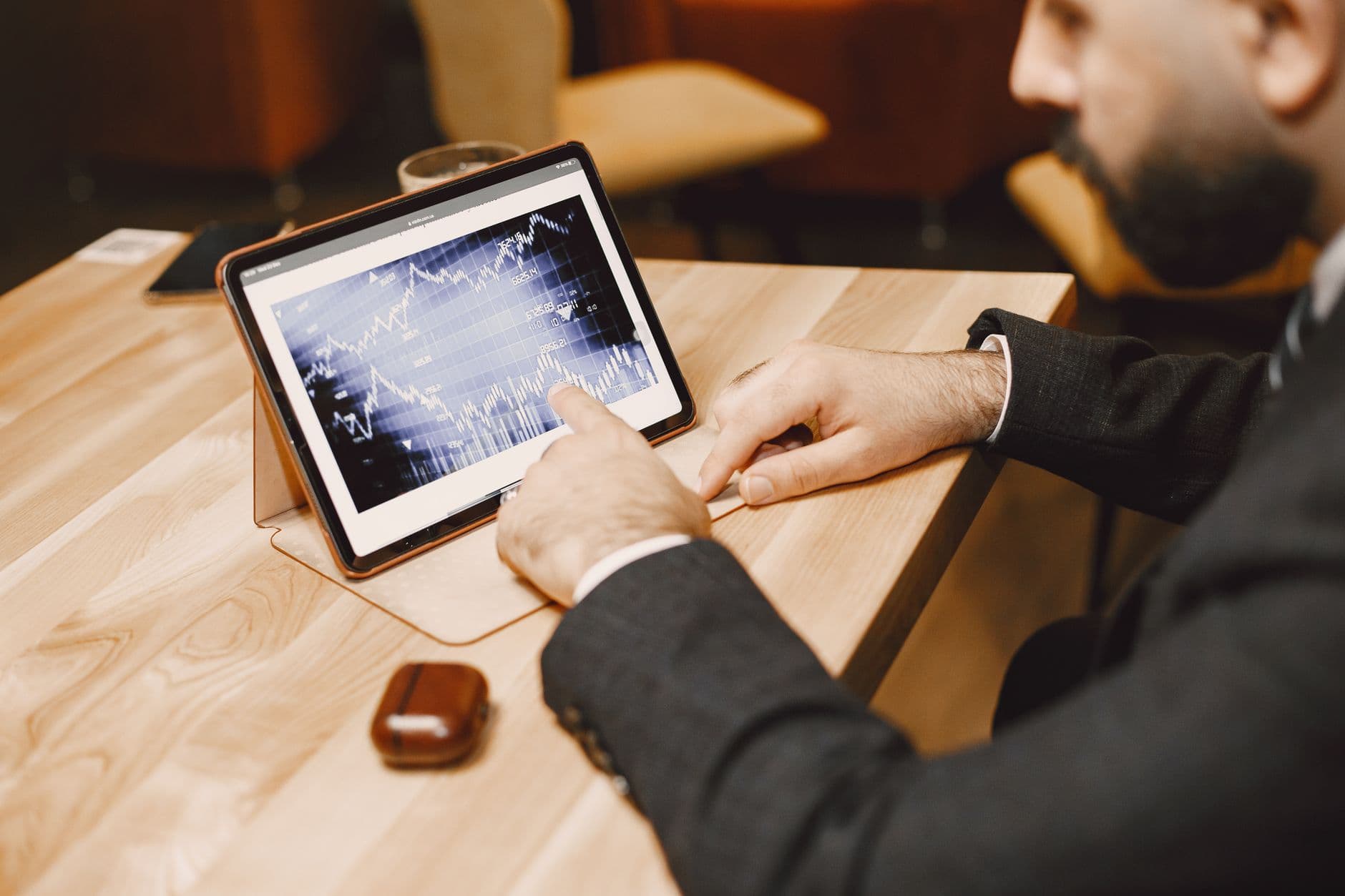 Building a Watchlist for Dividend Growth Stocks You Can Check Weekly