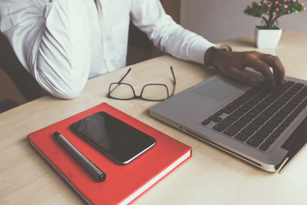 How High-Income Professionals Invest Without Quitting Their Day Job